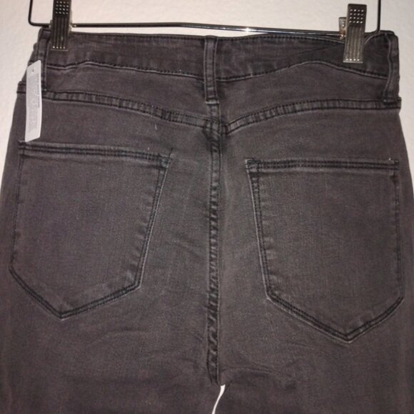 Arizona Jean Co. Hi-Rise Slim Fit Skinny Leg Jeans in Black Fade - Picture 3 of 5